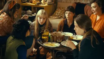 Задник до фильму"Annie Colère" #387192