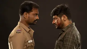 Задник до фільму "சட்டம் என் கையில்" #983114