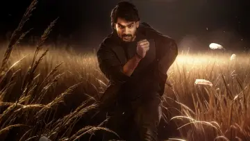 Задник до фильму"భజే వాయు వేగం" #487726