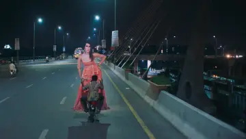 Задник до фильму"جوائے لینڈ" #311570