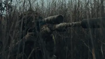 Задник до фильму"Снайпер. Білий ворон" #203849