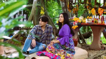 มนต์รักวัวชน постер