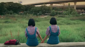 Задник до фильму"เธอกับฉันกับฉัน" #487500