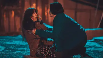 Задник до фільму "하얀 차를 탄 여자" #912061