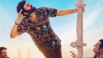 Задник до фильму"వాల్తేరు వీరయ్య" #387105