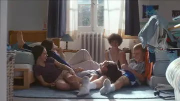 Задник до фильму"Toni, en famille" #381486