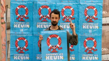 Задник до фільму "Sauvons les Kevin" #723845