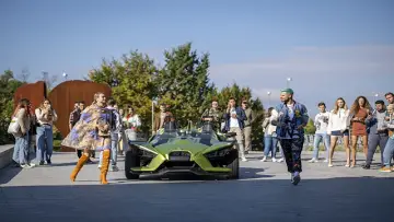 Задник до фильму"Szelfi Egyetem" #1148629