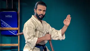Задник до фильму"ആര്‍ഡിഎക്സ്: റോബര്‍ട്ട് ഡോണി സേവ്യര്‍" #317300