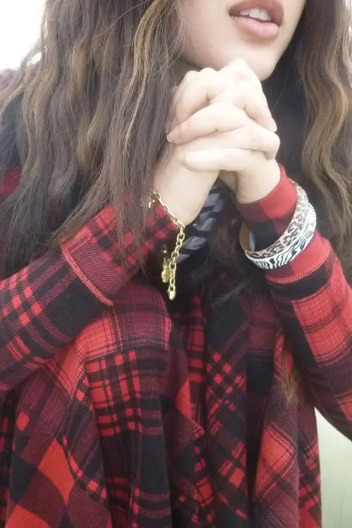 Постер до фільму "Dressed to