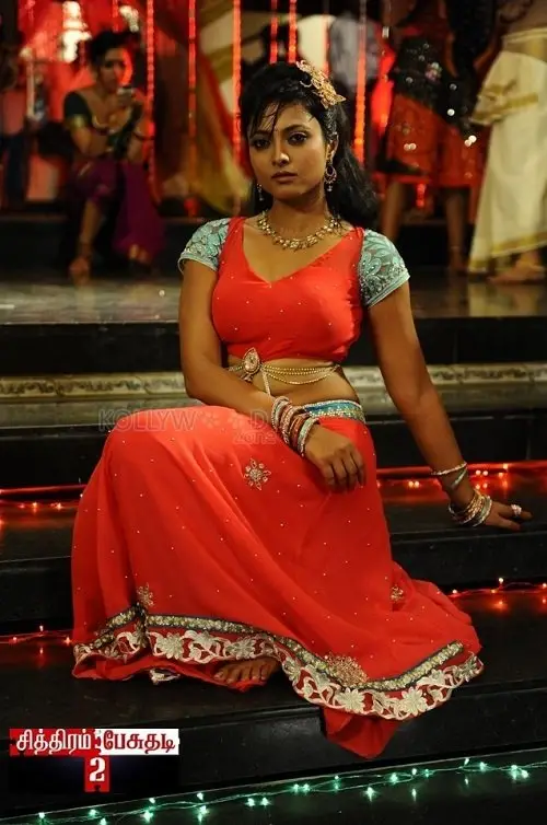 Постер до фільму "Chithiram Pesuthadi 2"