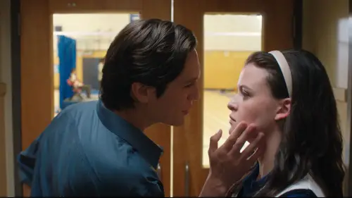 Відео до фільму How to Lose a Popularity Contest | First Look