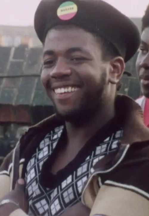 Постер до фільму "Divide and Rule - Never!"