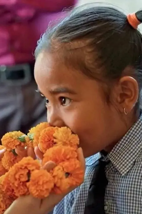 Постер до фільму "Nepal, Searching the Scent of Hope"