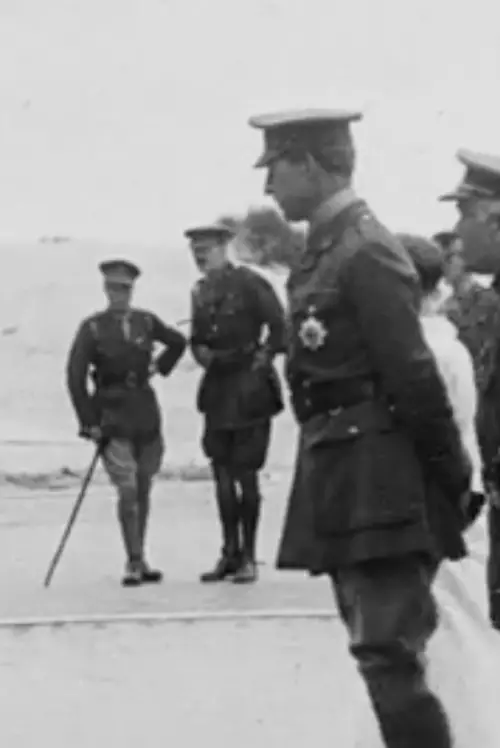 Постер до фільму "The King Visits His Armies in the Great Advance"