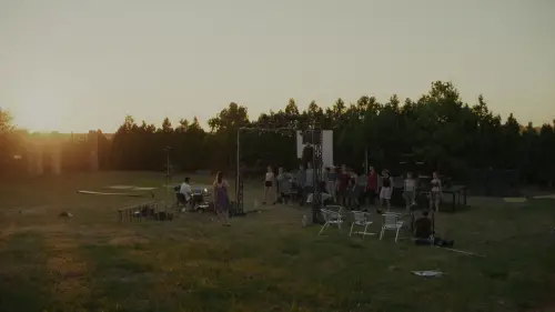 Відео до фільму Theatre from Mud | Sz&iacute;nh&aacute;z s&aacute;rb&oacute;l (előzetes)