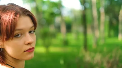 Відео до фільму Poppies in Wind | Maci &icirc;n V&acirc;nt - Scurtmetraj // Poppies in Wind - Short Film