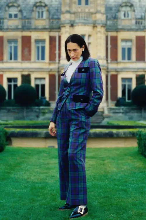 Постер до фільму "Lady"