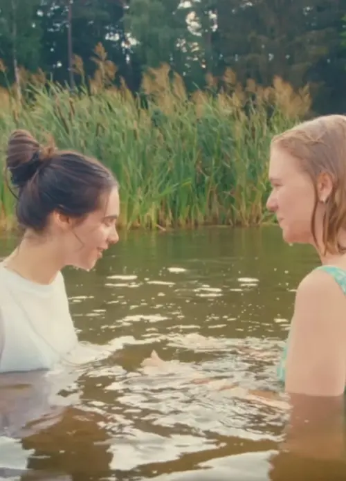 Постер до фільму "Ein Sommer"