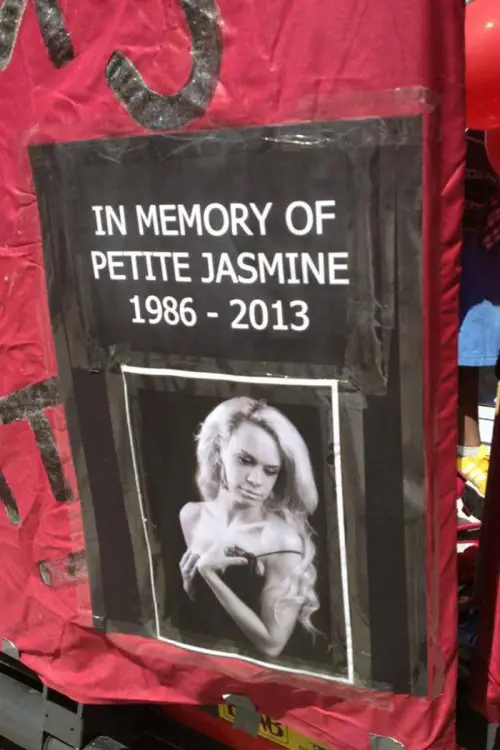 Постер до фільму "Everything