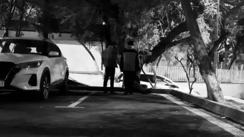 Відео до фільму We Don't Have a Budget | We Don't Have a Budget (Short Movie) Trailer