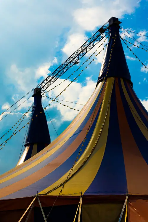 Постер до фільму "Red Noses"