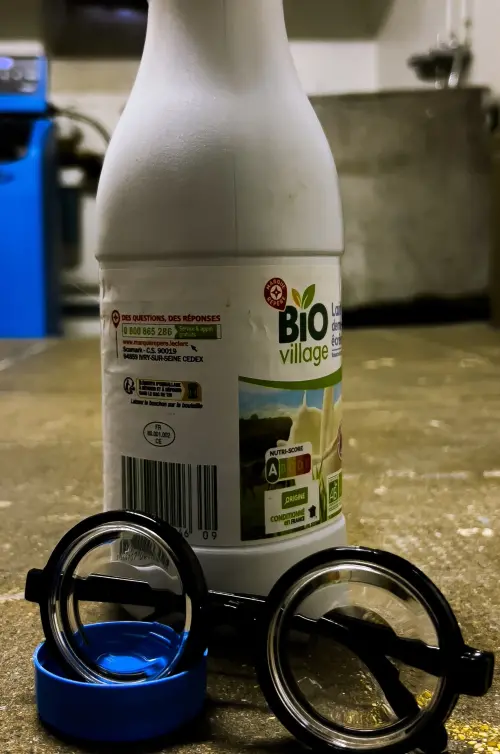 Постер до фільму "Les Anti-laits 2"