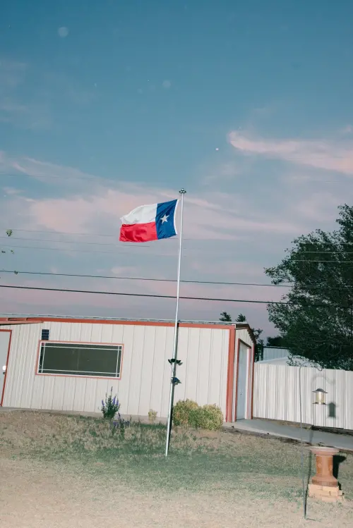 Постер до фільму "High Lonesome Plains: A Hayden Pedigo Documentary"