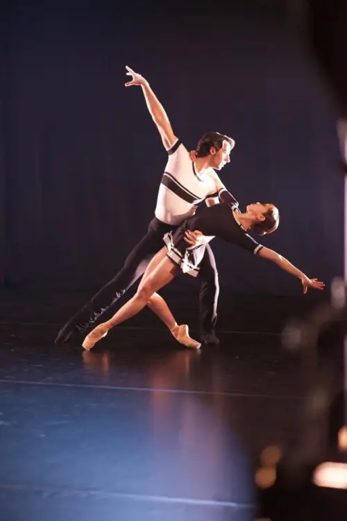 Постер до фільму "Genesis"