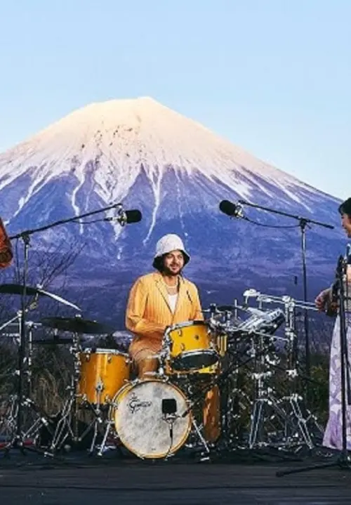 Постер до фільму "Yussef Dayes In Japan"