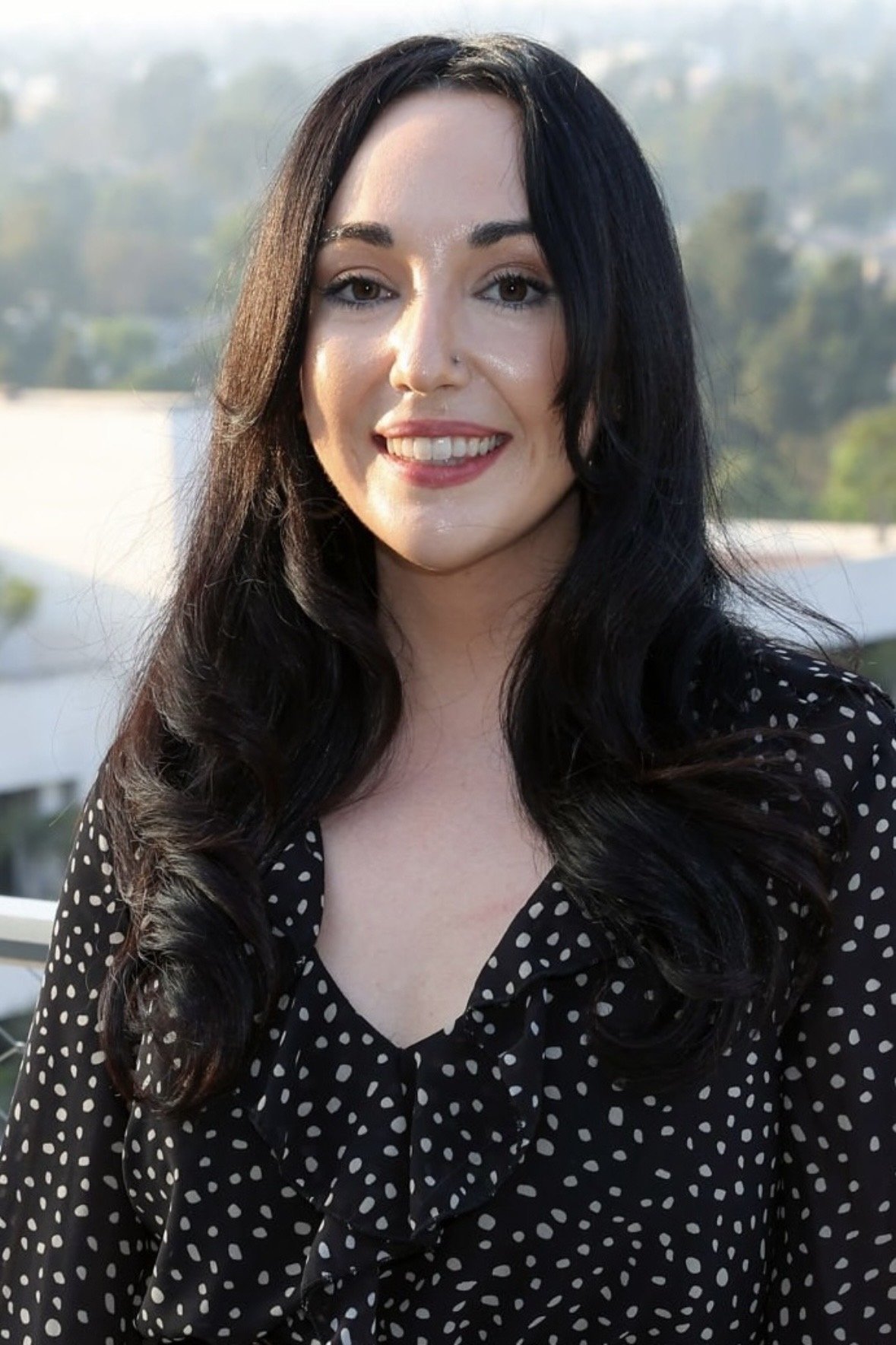 Фото  (Helena Hawkes)