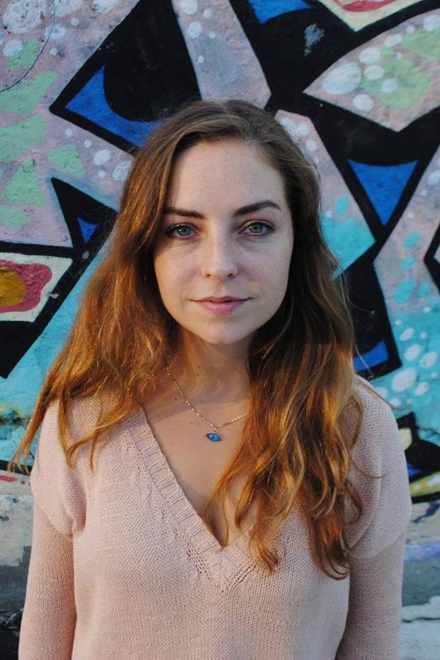 Фото  (Michelle Deniz Rinehart)