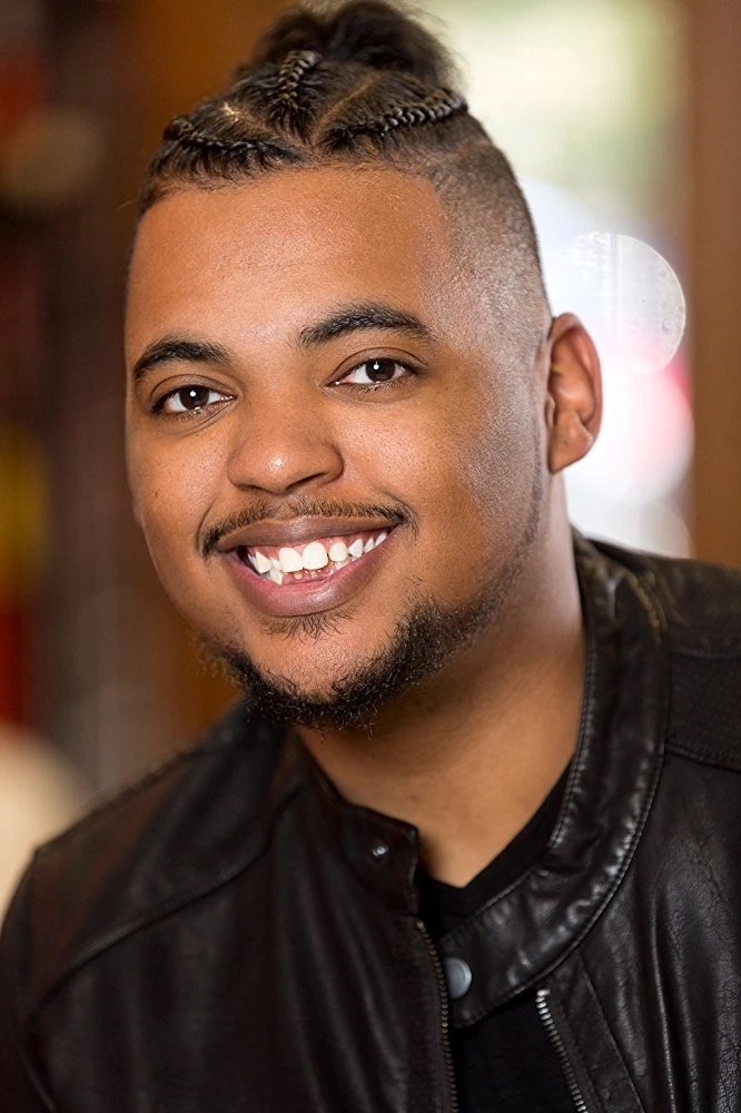 Фото  (Dominique Henderson)