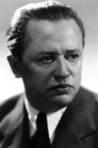 Фото  (Miroslav Cikán)