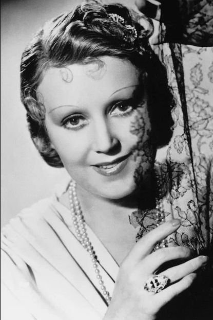 Фото  (Valerie von Martens)