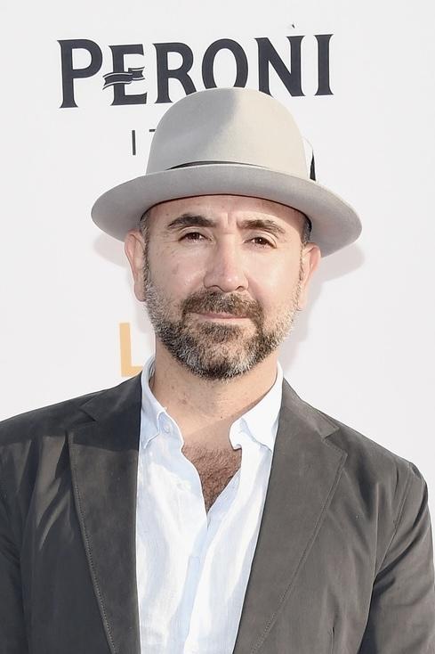 Фото  (Ricardo de Montreuil)