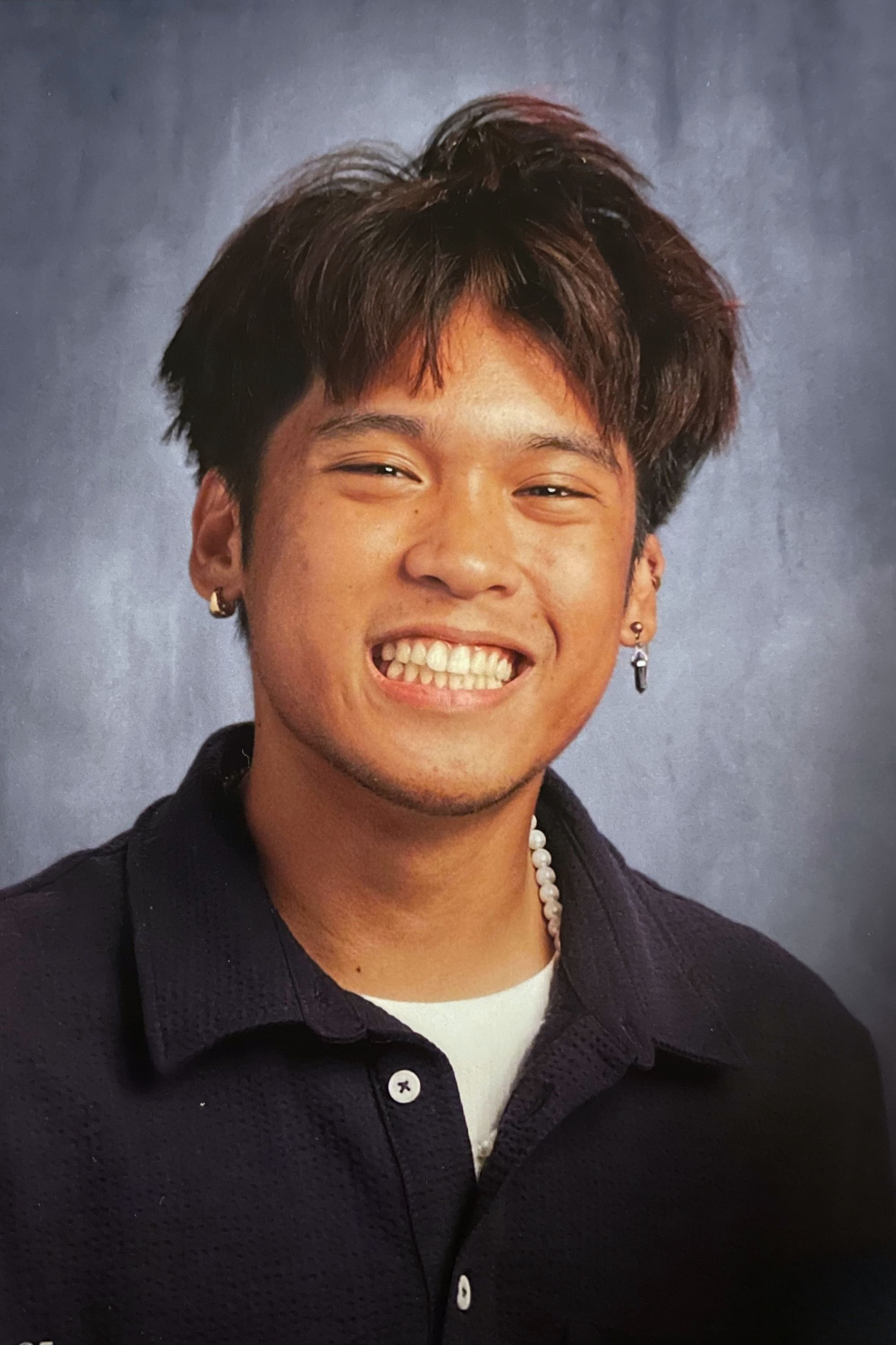 Фото  (Angelo Idanan)