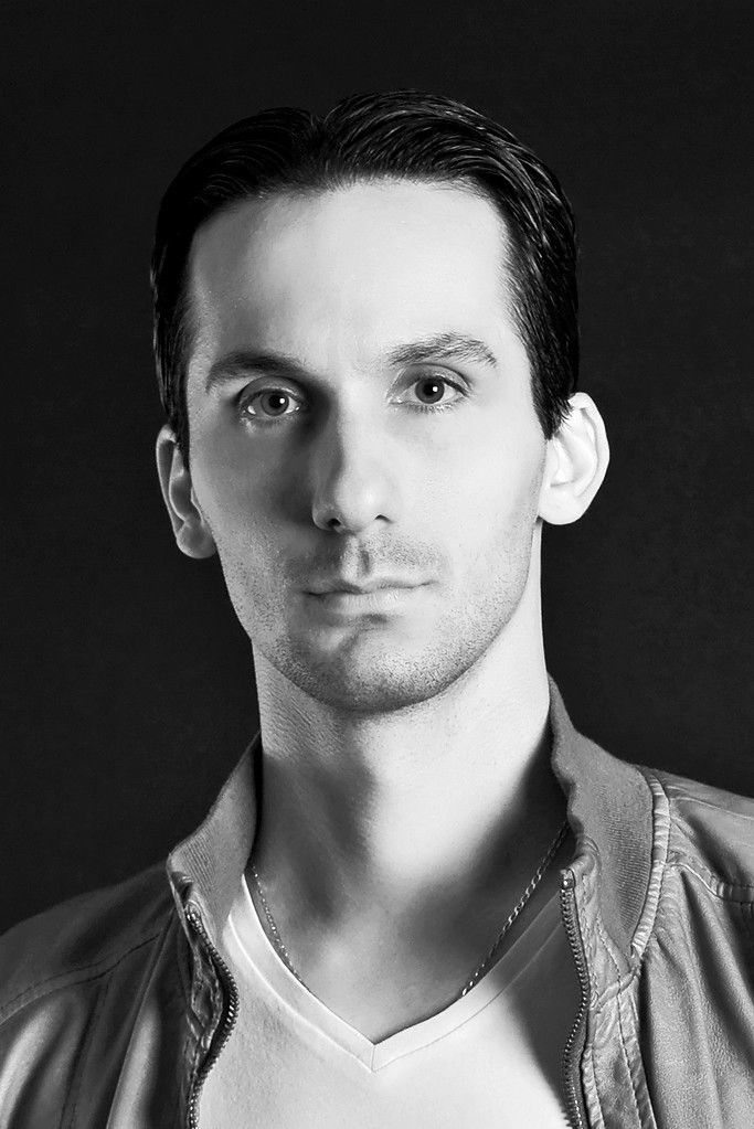 Фото  (George Tounas)