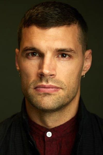 Фото Джоель Смолбоун (Joel Smallbone)