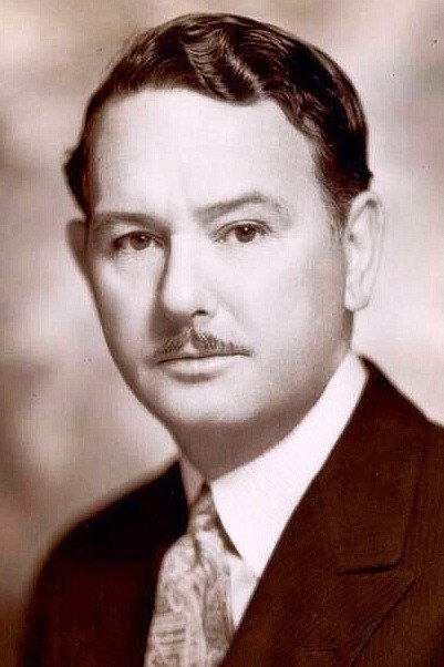 Фото  (Donald Brian)