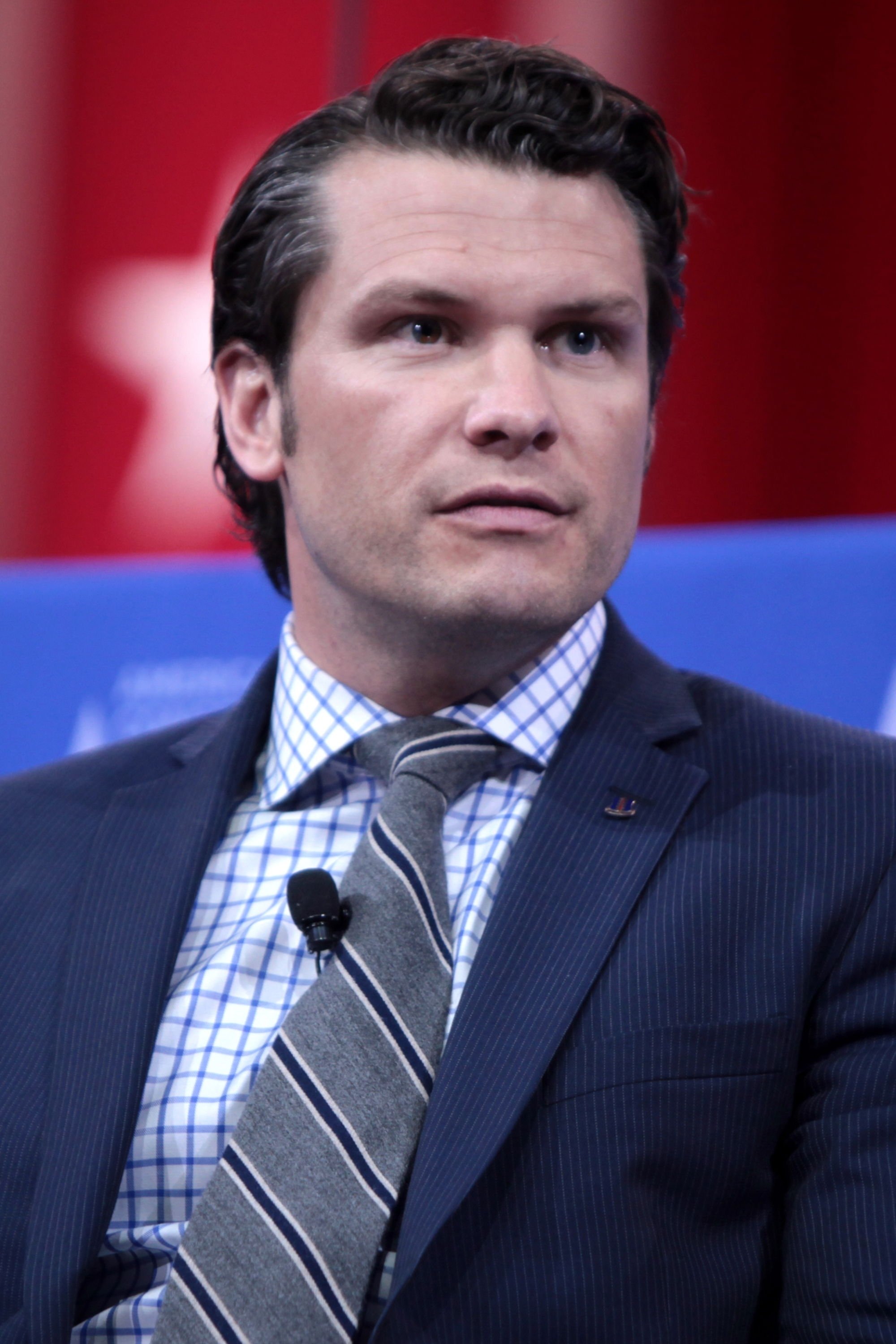 Фото  (Pete Hegseth)