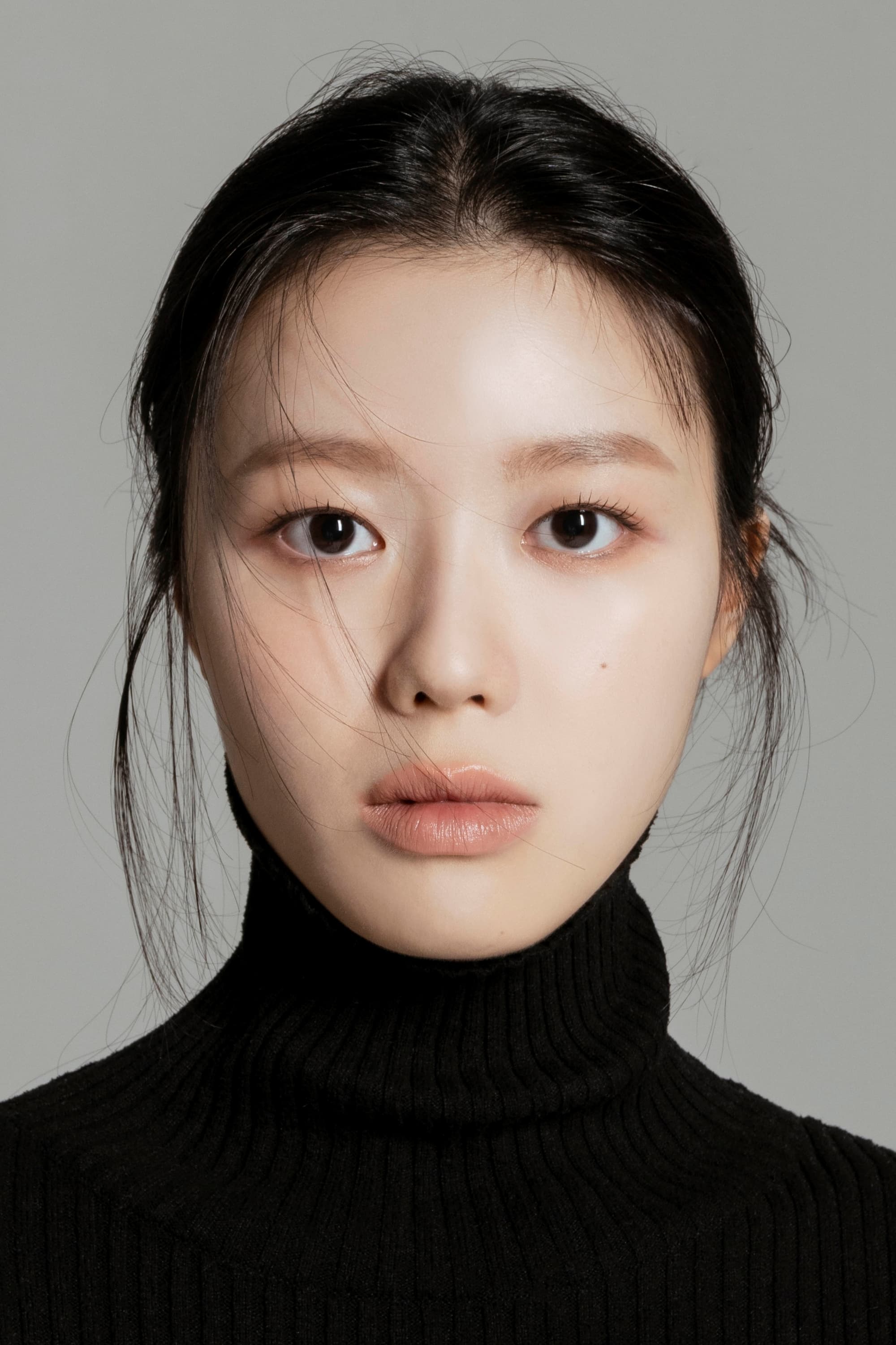 Фото  (Jung Yi-ju)