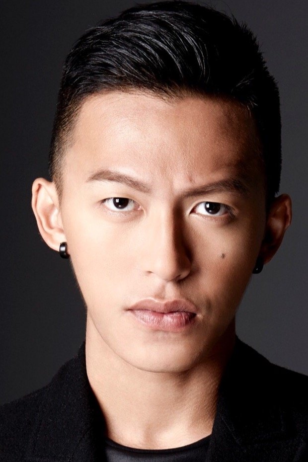 Фото  (Tosh Zhang)
