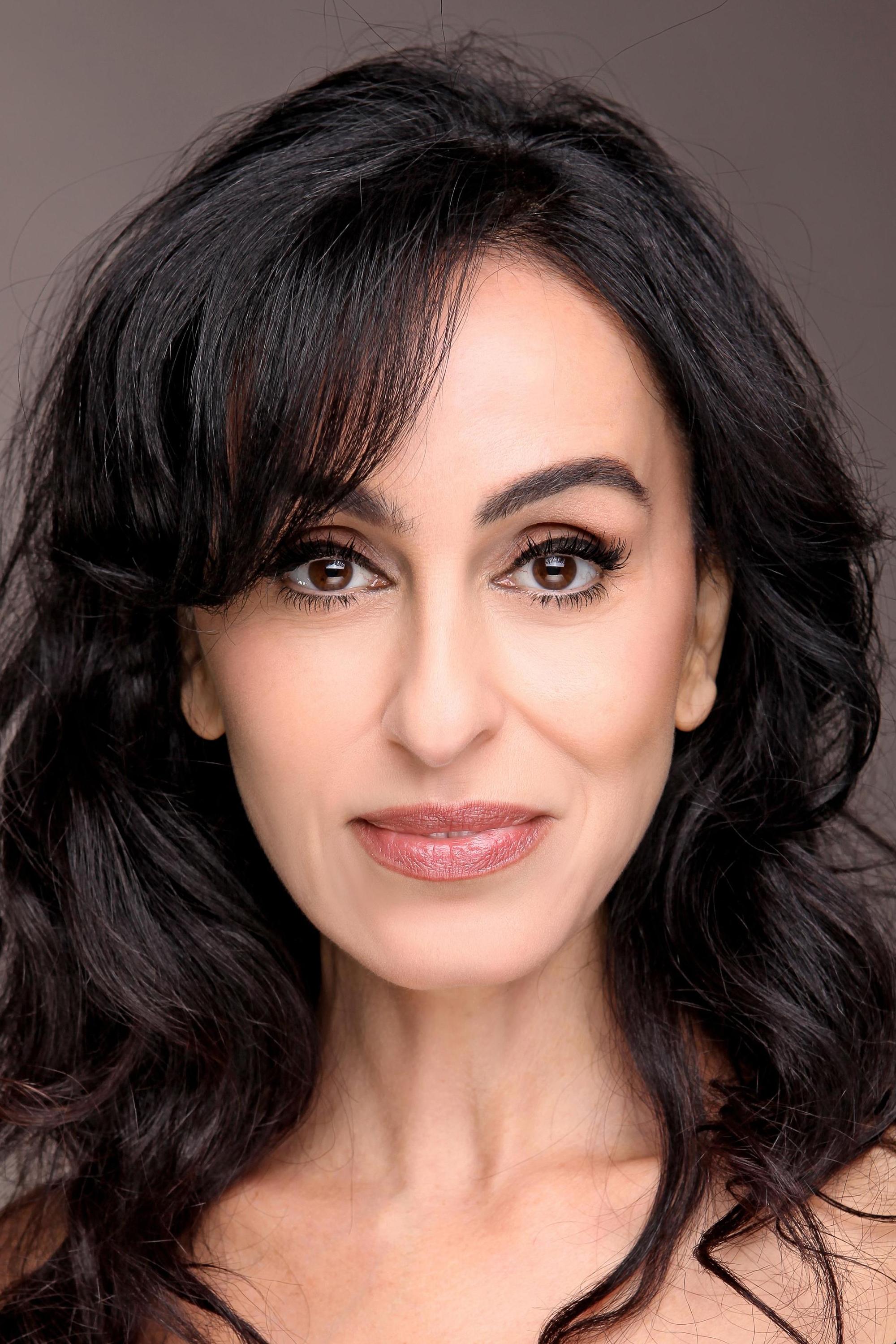 Фото  (Rita Yahan-Farouz)
