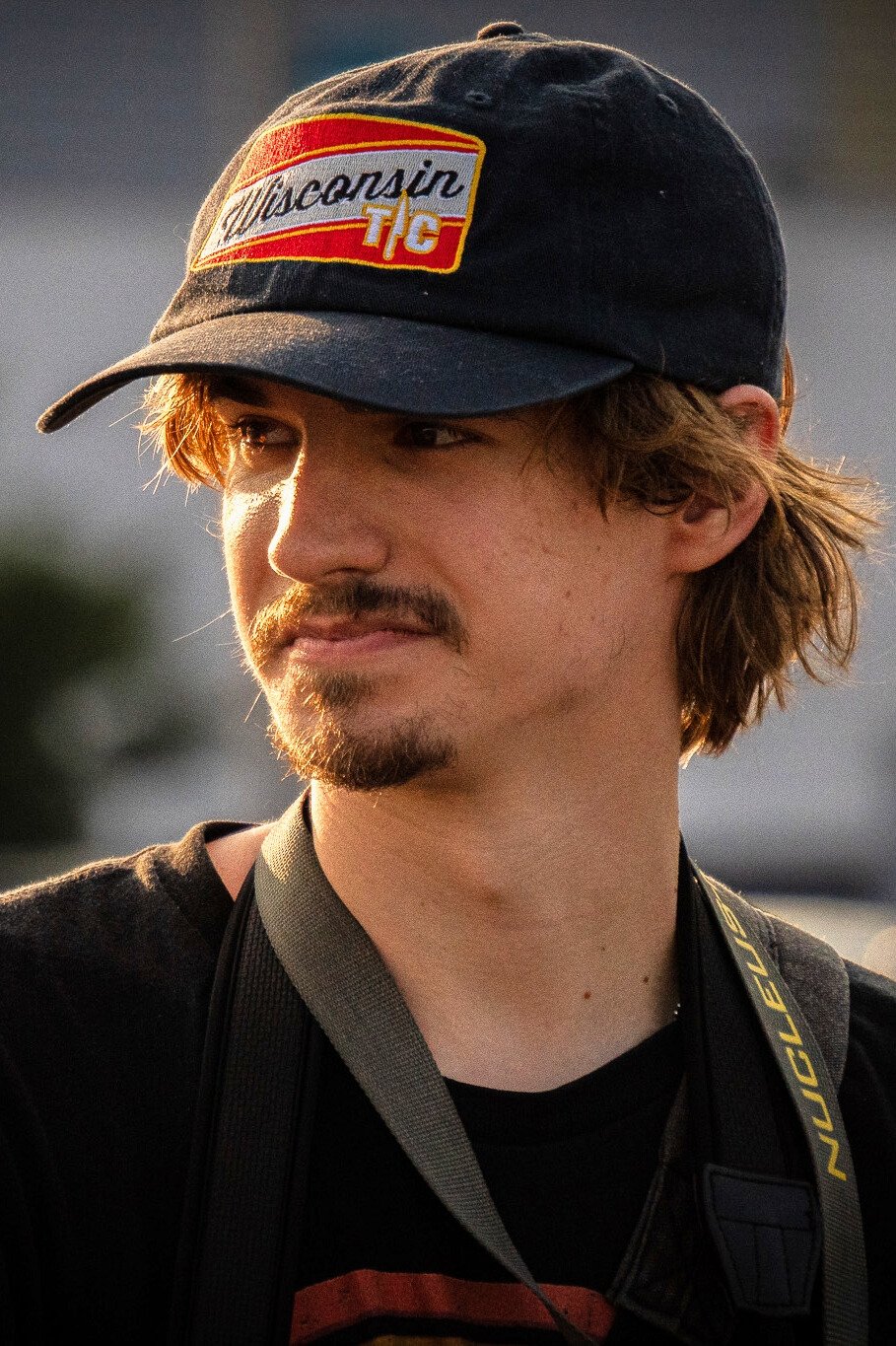 Фото  (Max Buzecky)