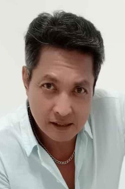 Фото  (Vic Romano)