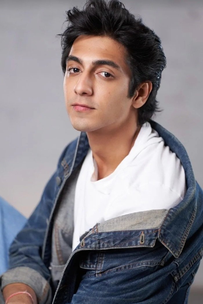 Фото  (Ahaan Panday)