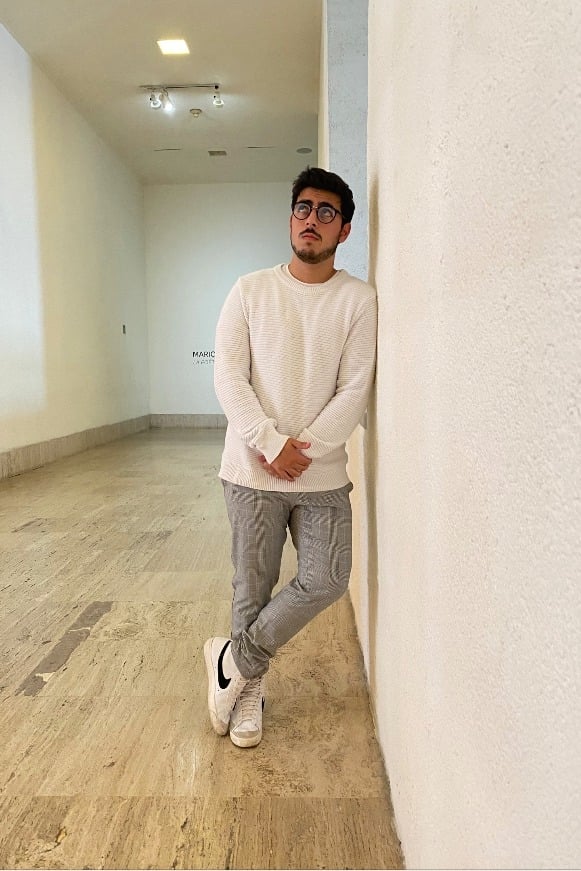 Фото  (Juan Carlos Tame)