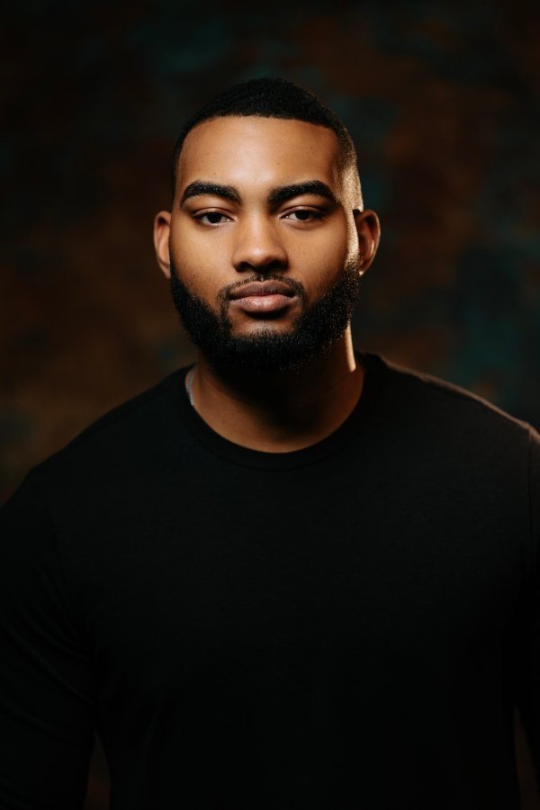 Фото  (Austin Bullock)