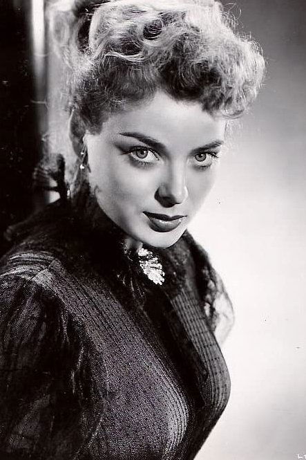 Фото  (Mary Jo Tarola)